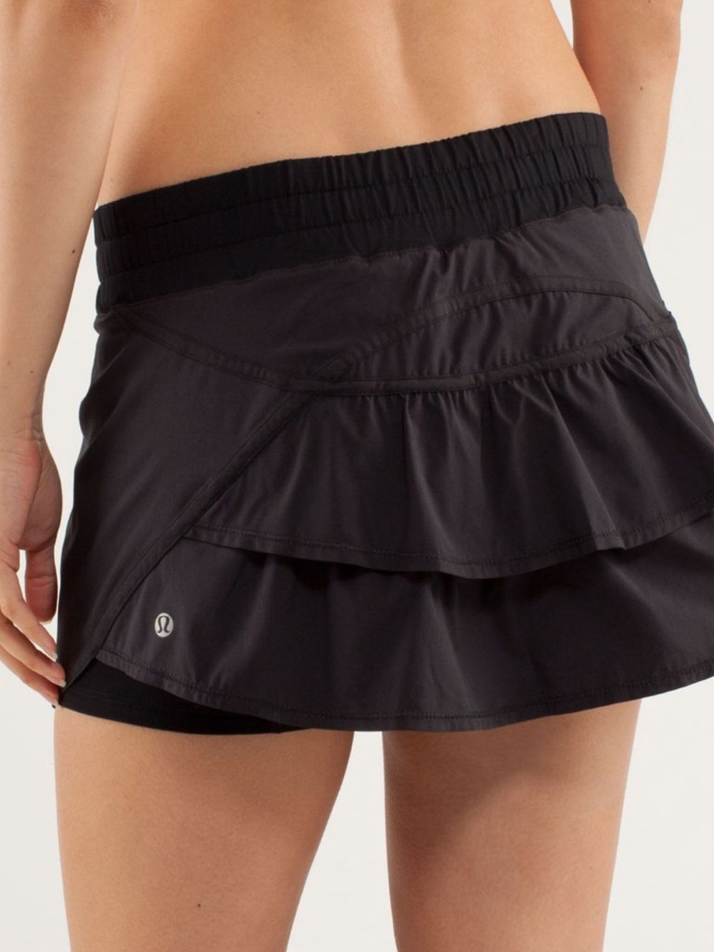 Lululemon Athletica Track Attack black layered athletic skort - Size 6